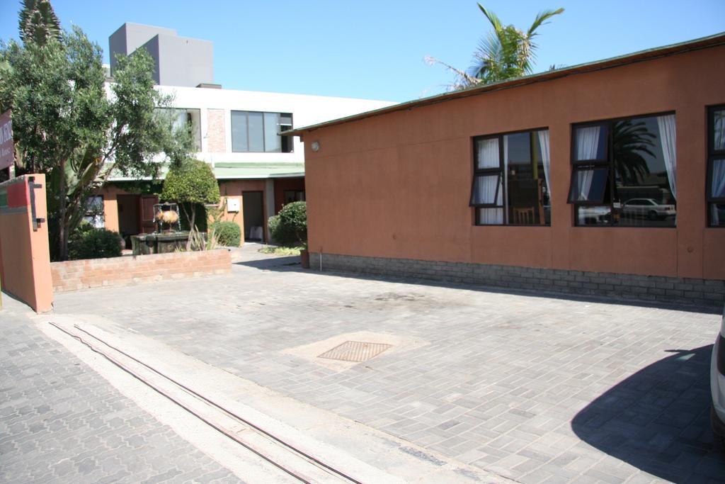 Dunedin Star Guesthouse Swakopmund Bagian luar foto